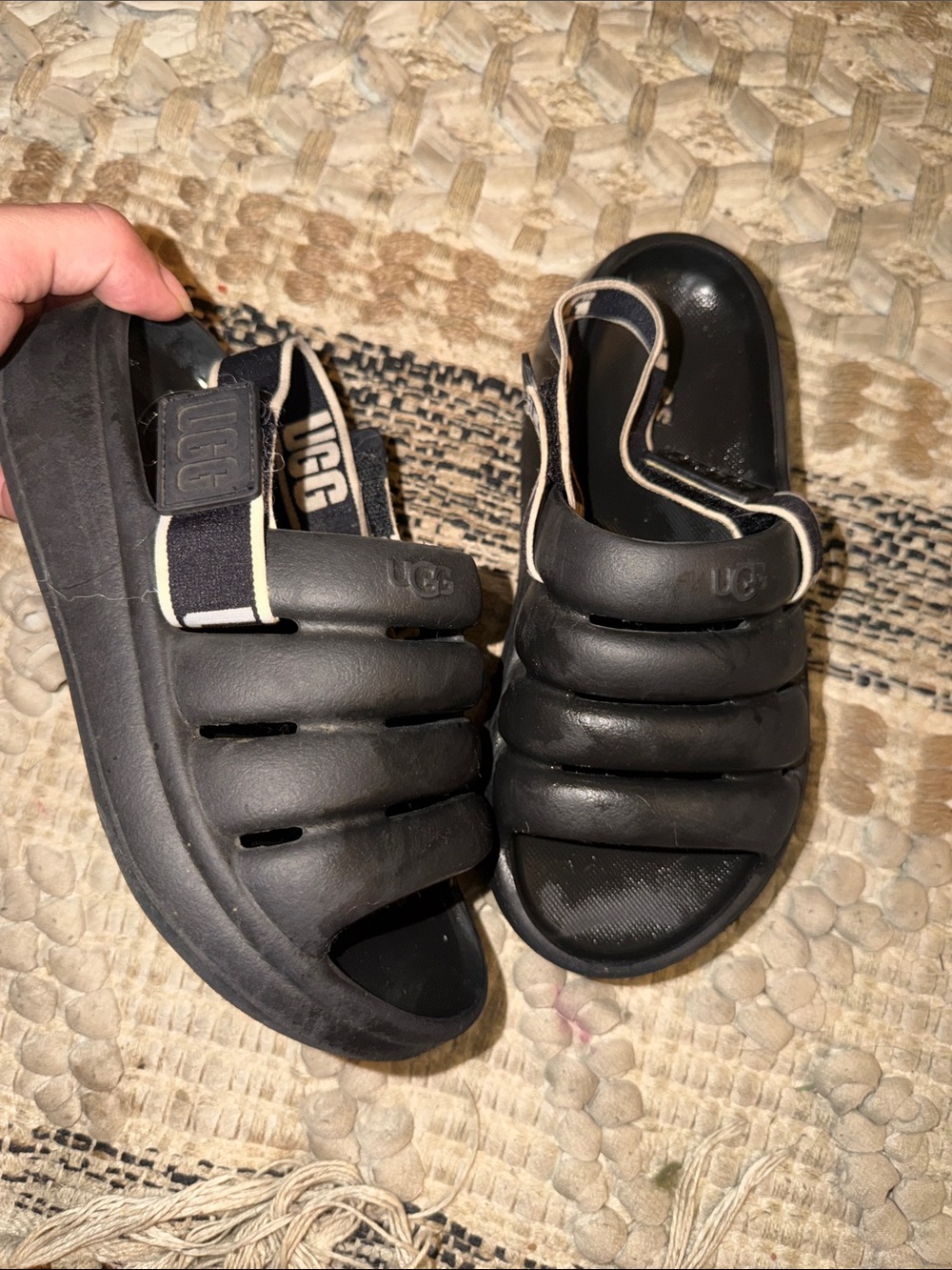 UGG kids Black Puffer Slide Sandals with Elastic adjustable Back Strap